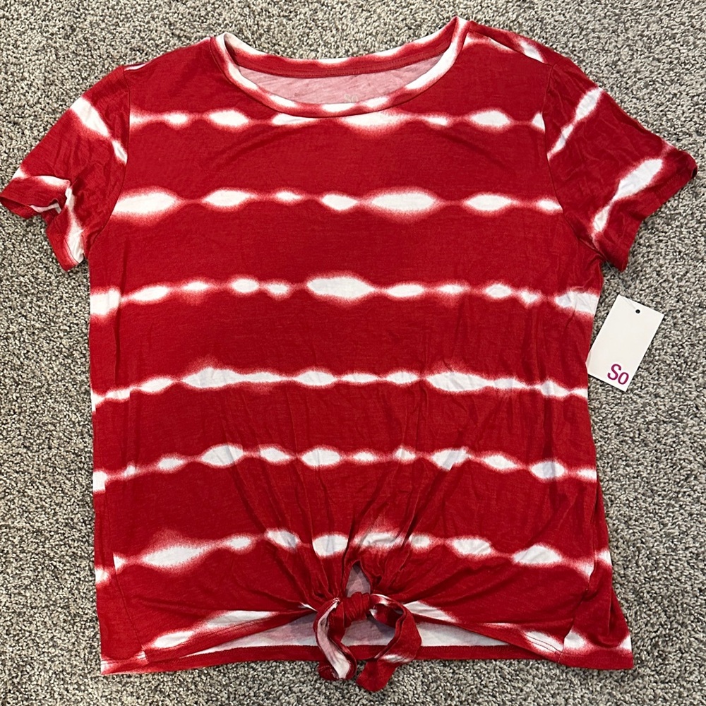 SO Women's Red and White Tie-Dye Short Sleeve Top